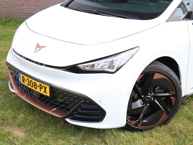 Cupra Born Adrenaline 62 kWh 231pk E-Boost | Achteruitrijcamera | Adaptieve Cruise Control | Stuurverwarming | Apple Carplay / Android Auto