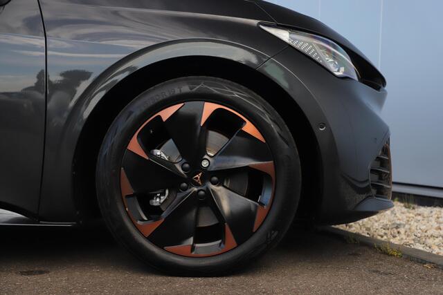 Cupra Born Performance 82 kWh Fabrieksgarantie Navigatie Achteruitrijcamera Keyless Carplay Android Sfeerverlichting