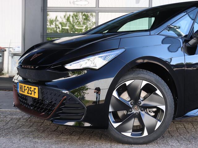 Cupra Born Business Limited 231PK 63 kWh | Achteruitrijcamera | Adaptieve Cruise Control | Stoel- & Stuurverwarming | Apple Carplay / Android Auto |