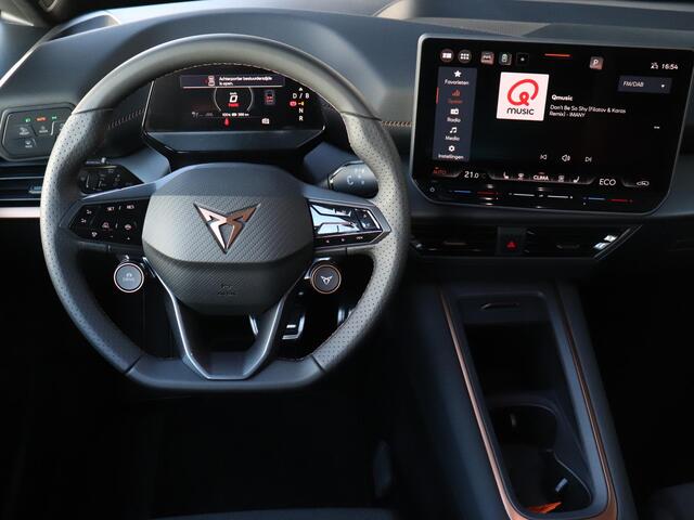 Cupra Born Business Limited 231PK 63 kWh | Achteruitrijcamera | Adaptieve Cruise Control | Stoel- & Stuurverwarming | Apple Carplay / Android Auto |