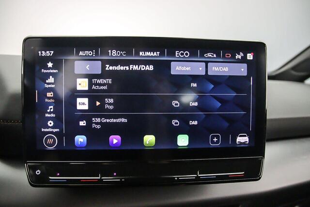 Cupra Born Impulse 204pk Automaat Parkeersensoren, App connect, Stuurwiel verwarmd, LED koplampen, Airco, DAB, Radio, Bluetooth