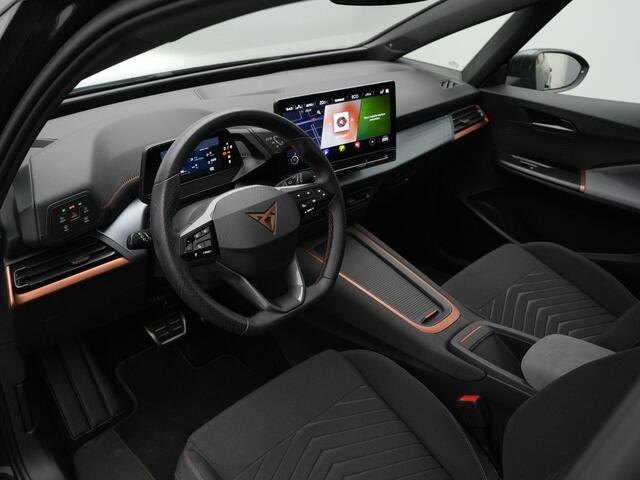 Cupra Born Adrenaline 62 kWh 204 pk | Panoramadak | Snelladen tot 120 kW | Sportonderstel | Standkachel | Achteruitrijcamera | BEATS Audio | 19 inch