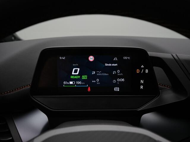 Cupra Born Adrenaline 62 kWh 204 pk | Panoramadak | Snelladen tot 120 kW | Sportonderstel | Standkachel | Achteruitrijcamera | BEATS Audio | 19 inch