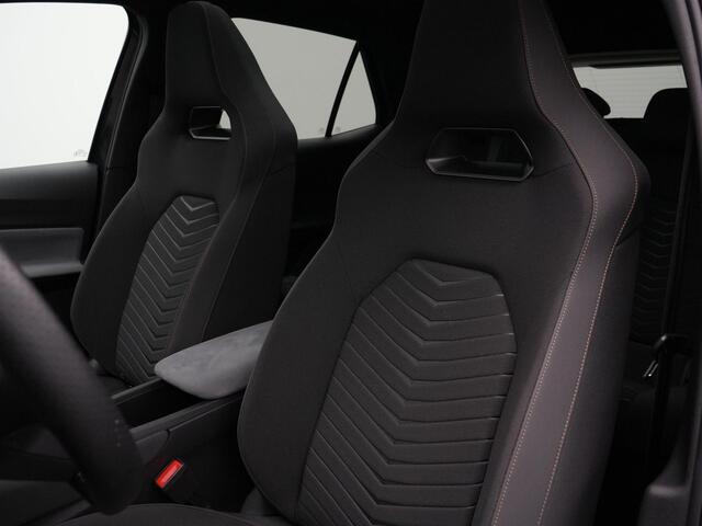 Cupra Born Adrenaline 62 kWh 204 pk | Panoramadak | Snelladen tot 120 kW | Sportonderstel | Standkachel | Achteruitrijcamera | BEATS Audio | 19 inch