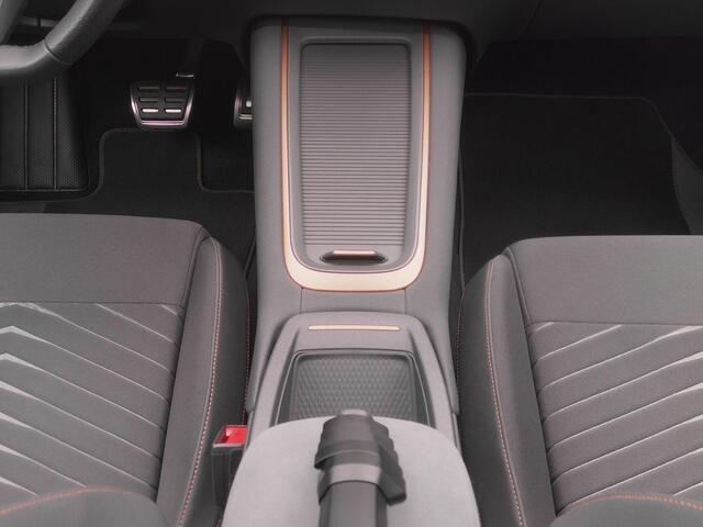 Cupra Born Adrenaline 62 kWh 204 pk | Panoramadak | Snelladen tot 120 kW | Sportonderstel | Standkachel | Achteruitrijcamera | BEATS Audio | 19 inch