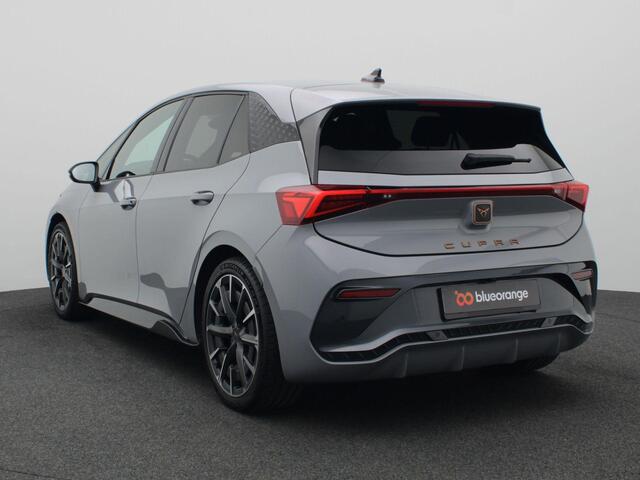 Cupra Born Performance 62 kWh 231PK Achteruitrijcamera, BeatsAudio, stuur/stoelverwarming, side assist, DCC, keyless, alarm, 20'' lichtmetaal
