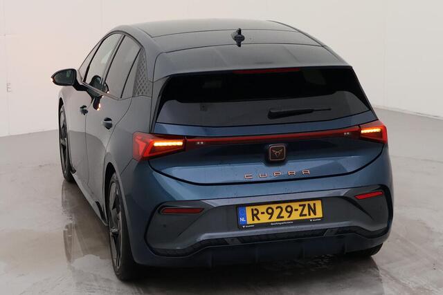 Cupra Born Copper Edition 62 kWh / PANO/ 231 PK/ CAMERA/ PARK. SENSOREN/ SPORT STUUR/ GETINT GLAS/ NAVI/ 20" LMV
