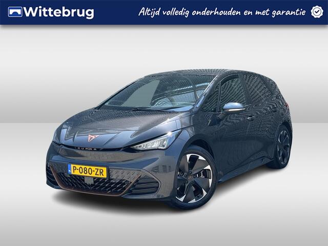 Cupra Born Adrenaline 62 kWh / Navigatie / Parkeersensoren V+A / Camera / App connect / Stoel verwarming / P4