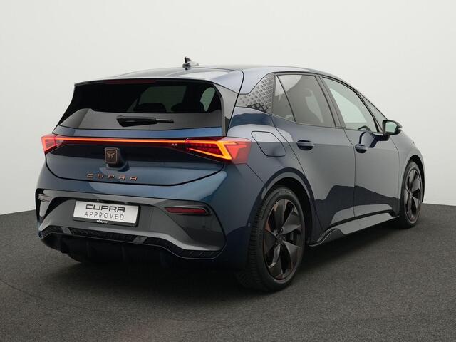 Cupra Born Performance 82 kWh 231 pk | Achteruitrijcamera | Navigatie | Adaptive Cruise | Stuurwiel verwarmd
