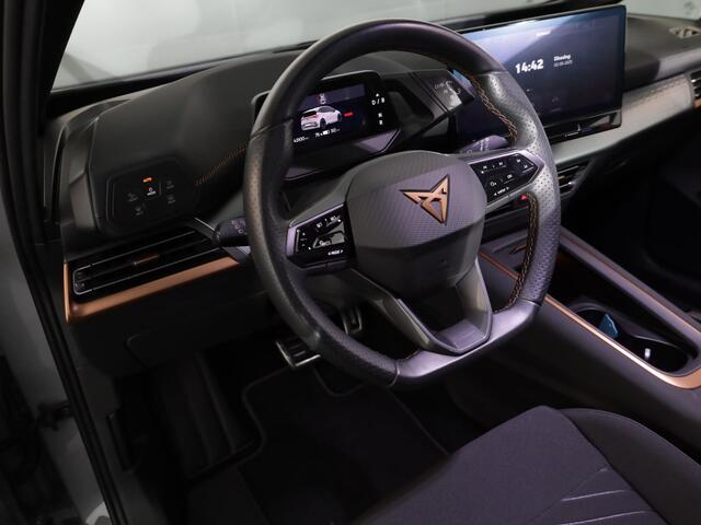 Cupra Born Business 62 kWh 204 pk | Navigatie | Parkeersensoren | Achteruitrijcamera | Adaptieve cruise control | LED koplampen |