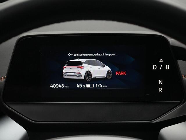 Cupra Born 82 kWh 230 pk Performance | Full LED koplampen | Achteruitrijcamera | Park Assist | Kuipstoelen | CUPRA-stuurwiel | Standkachel | 19 inch