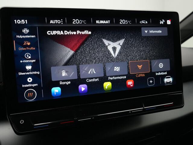 Cupra Born 82 kWh 230 pk Performance | Full LED koplampen | Achteruitrijcamera | Park Assist | Kuipstoelen | CUPRA-stuurwiel | Standkachel | 19 inch