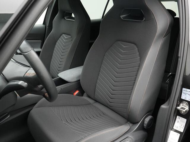 Cupra Born 82 kWh 230 pk Performance | Full LED koplampen | Achteruitrijcamera | Park Assist | Kuipstoelen | CUPRA-stuurwiel | Standkachel | 19 inch
