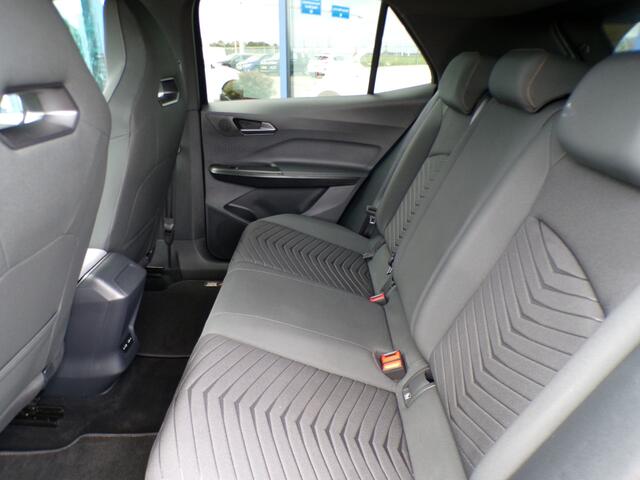 Cupra Born Adrenaline 62 kWh, LED / Camera + Sensoren / Carplay + Android Auto / Stoelverwarming / 19' LMV