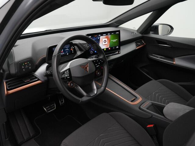 Cupra Born Performance 82 kWh 231 pk eBoost | Achteruitrijcamera | Navigatie | Stuur verwarmd