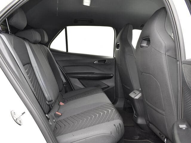 Cupra Born Business 62 kWh · Camera · Apple/Android Car Play · Navigatie · P-Sensoren · Stuurwiel Verwarming · 18'' Inch ·