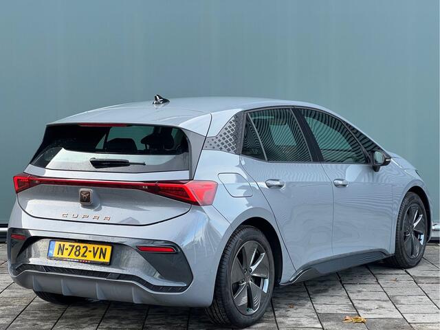 Cupra Born BWJ 12-2021 | 204PK Business One 62 kWh | CLIMA | NAVI | CAMERA A | PDC 2X | CARPLAY | SPORTSTOELEN | STUURWIELVERW |