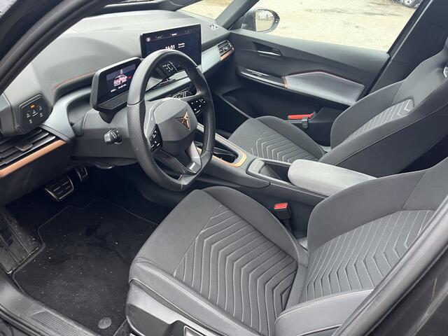 Cupra Born Business Plus 62 kWh / Camera / carplay / Led / Stuurverwarming