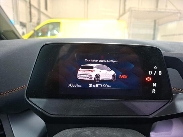 Cupra Born Copper Edition One 62 kWh / PANO/ 360 CAMERA/ PARK. SENSOREN/ HEAD-UP DISPLAY/ MASSAGE FUNCTIE/ STOELVERWARM./ LED/ NAVI/ CLIMA