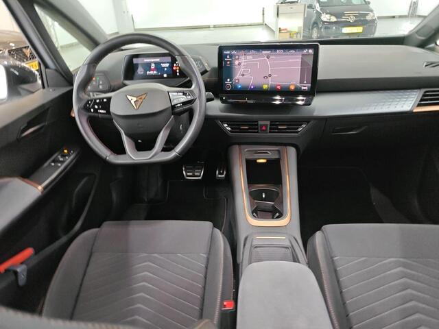 Cupra Born Adrenaline One 62 kWh / CAMERA/ PARK. SENSOREN/ STOELVERWARM./ ADAPT. CRUISE/ NAVI/ CLIMA/ LED/ 18" LMV