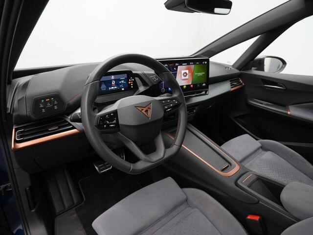 Cupra Born Copper Edition One 62 kWh 204 pk | Panoramadak | Leder/alcantara | Elektr. verstelbare stoelen | 360 camera | Head-up display