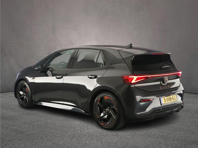 Cupra Born Copper Edition 230pk Automaat Panoramadak, Adaptive cruise control, Beats audio, Stoelverwarming, LED koplampen, Stuurwiel verwarmd, Parkeersensoren, App connect