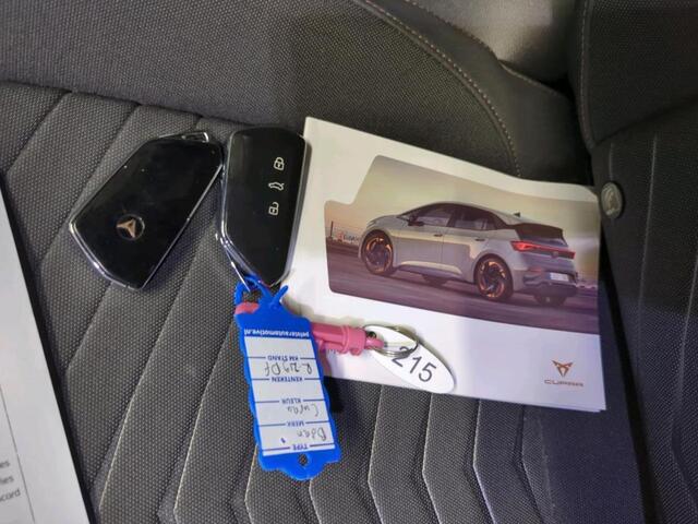 Cupra Born Business 62 kWh Airco ECC Navi Carplay Adaptive Cruise Control PDC VA + Camera Full LED 18" LM Velgen