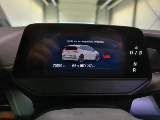 Cupra Born Business 62 kWh Airco ECC Navi Carplay Adaptive Cruise Control PDC VA + Camera Full LED 18" LM Velgen