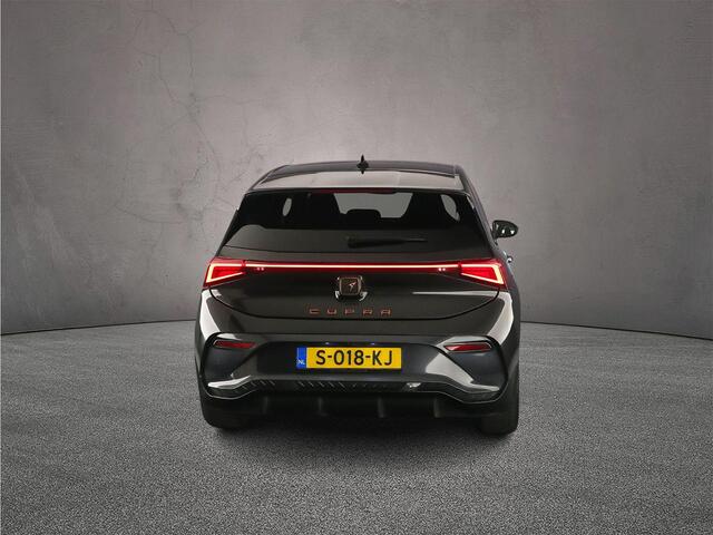 Cupra Born Copper Edition 230pk Automaat Panoramadak, Adaptive cruise control, Beats audio, Stoelverwarming, LED koplampen, Stuurwiel verwarmd, Parkeersensoren, App connect