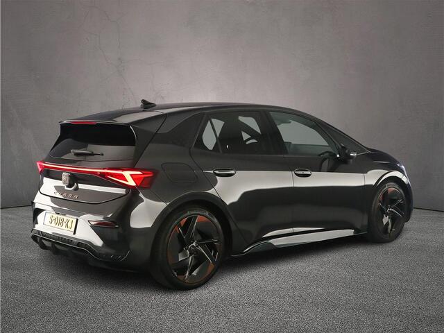 Cupra Born Copper Edition 230pk Automaat Panoramadak, Adaptive cruise control, Beats audio, Stoelverwarming, LED koplampen, Stuurwiel verwarmd, Parkeersensoren, App connect