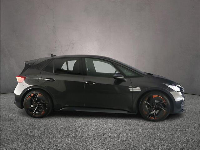 Cupra Born Copper Edition 230pk Automaat Panoramadak, Adaptive cruise control, Beats audio, Stoelverwarming, LED koplampen, Stuurwiel verwarmd, Parkeersensoren, App connect