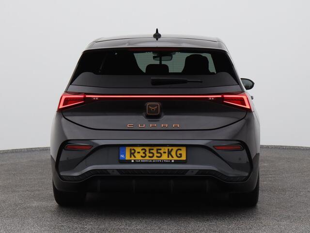 Cupra Born Business Plus 62 kWh | CAMERA | ADAPTIVE | STUURVERWARMING