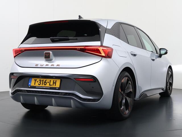 Cupra Born Business 62 kWh ELEK. STOEL MET MASSAGE| STUURWIELVERWARMING | RONDOMZICHT CAMERA| ADAPTIVE CRUISE CONTROL| DODE HOEK SENSOR| REEDS RIJKLAAR GEMAAKT, GELEVERD INCL. 12 MND BOVAG GARANTIE