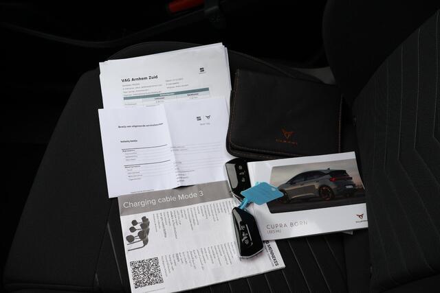 Cupra Born Business 62 kWh 2e Eigenaar | Volledig onderh | BTW | NL-Auto | Stuurverwarming | Camera | Navi | Sfeer | Carplay | Ad Cruise | DAB | Full Led | Keyless | Start/Stop | PDC