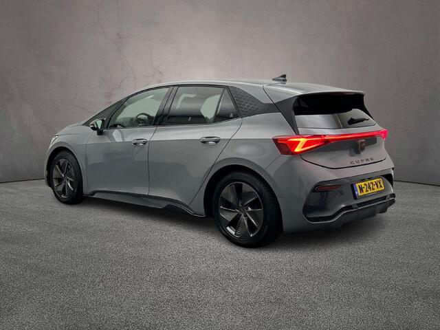 Cupra Born Business One 204pk Automaat Adaptive cruise control, Achteruitrijcamera, LED koplampen, Stuurwiel verwarmd, Parkeersensoren, Navigatie, App connect