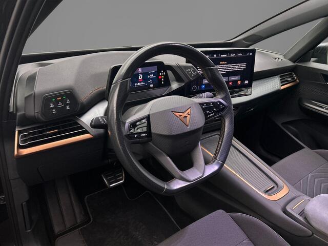 Cupra Born Adrenaline One 204pk Automaat Adaptive cruise control, Navigatie, Achteruitrijcamera, LED koplampen, Stuurwiel verwarmd, Parkeersensoren, App connect