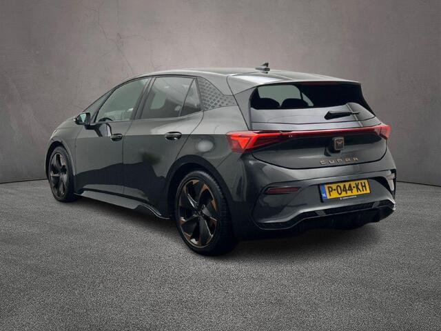 Cupra Born Adrenaline One 204pk Automaat Adaptive cruise control, Navigatie, Achteruitrijcamera, Stuurwiel verwarmd, LED koplampen, Parkeersensoren, Stoelverwarming