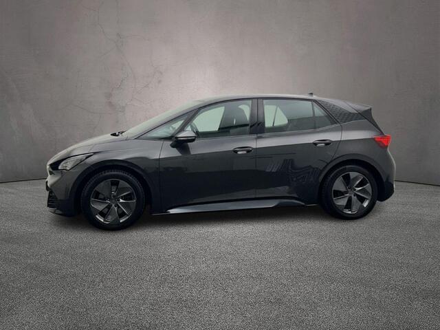 Cupra Born Business One 204pk Automaat Adaptive cruise control, Stuurwiel verwarmd, Achteruitrijcamera, Stoelverwarming, Navigatie, App connect, Parkeersensoren