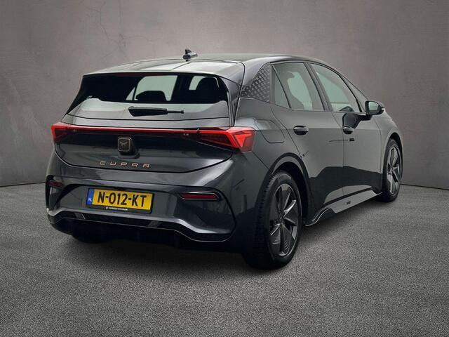 Cupra Born Business One 204pk Automaat Adaptive cruise control, Stuurwiel verwarmd, Achteruitrijcamera, Stoelverwarming, Navigatie, App connect, Parkeersensoren