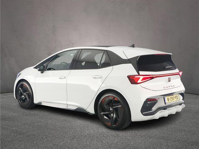 Cupra Born Copper Edition One 204pk Automaat Warmtepomp, Panoramadak, Adaptive cruise control, 360 camera, Navigatie, Achteruitrijcamera, LED koplampen, Stoelverwarming, Parkeersensoren