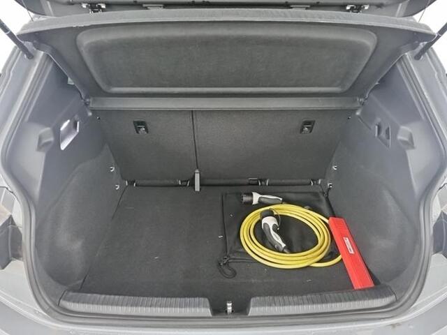 Cupra Born Essential 62 kWh | Big Navi | Apple Car Play | ECC | PDC