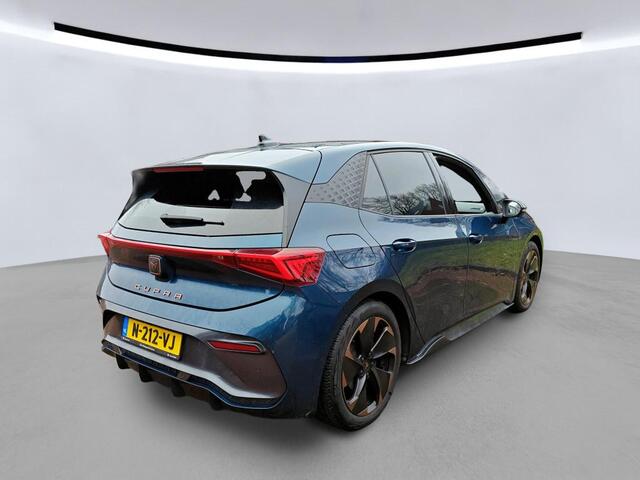 Cupra Born Adrenaline One 62 kWh | Stuurverwarming | Stoelverwarming | Camera | Adaptive Cruise Control | Navigatie | Keyless | Parkeersensoren | LED | Apple Carplay | NAP |