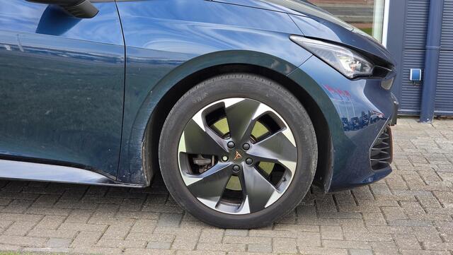 Cupra Born Adrenaline 62 kWh | NAP | ACC | DC | Stoelverwarming | Navi | Carplay