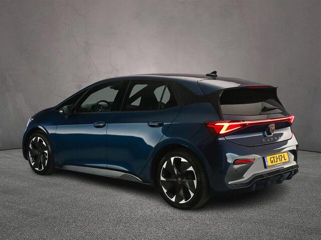 Cupra Born Essential 230pk Automaat Parkeersensoren, LED koplampen, Stoelverwarming, App connect, Airco, Stuurwiel verwarmd, DAB, Radio