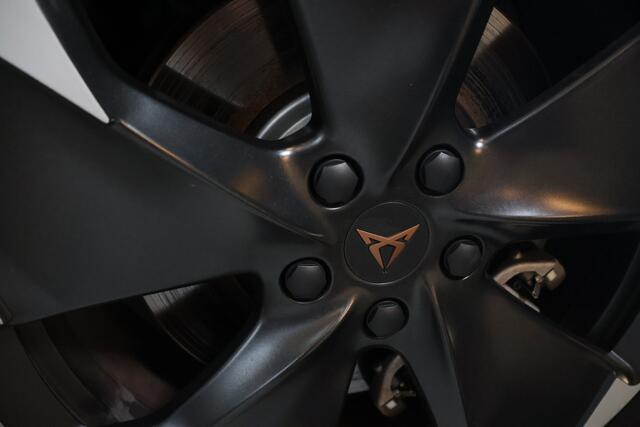 Cupra Born Adrenaline 62 kWh 231PK/LED Plus/Winterpakket/Dodehoek/Camera/Keyless/ACC/19"/