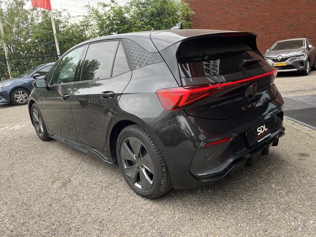 Cupra Born Business Plus 62 kWh // ADAPT. CRUISE // FULL LED // CAMERA+SENSOREN // SFEERVERLICHTING // NAVI+CARPLAY //