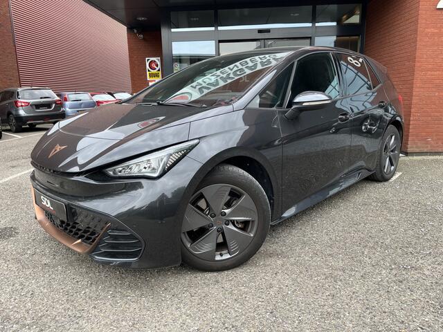 Cupra Born Business Plus 62 kWh // ADAPT. CRUISE // FULL LED // CAMERA+SENSOREN // SFEERVERLICHTING // NAVI+CARPLAY //