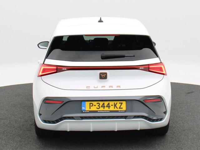 Cupra Born Performance One 62 kWh | Elektrische Stoelen | Stoelverwarming | Adaptive Cruise | Camera | Navigatie | Climatronic | CarPlay | 19 Inch | 36.886 Km !!