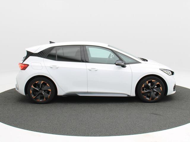 Cupra Born Performance One 62 kWh | Elektrische Stoelen | Stoelverwarming | Adaptive Cruise | Camera | Navigatie | Climatronic | CarPlay | 19 Inch | 36.886 Km !!