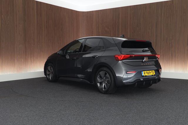 Cupra Born Essential 204pk 62 kWh SOH 93% Carplay Led Stuurverwarming